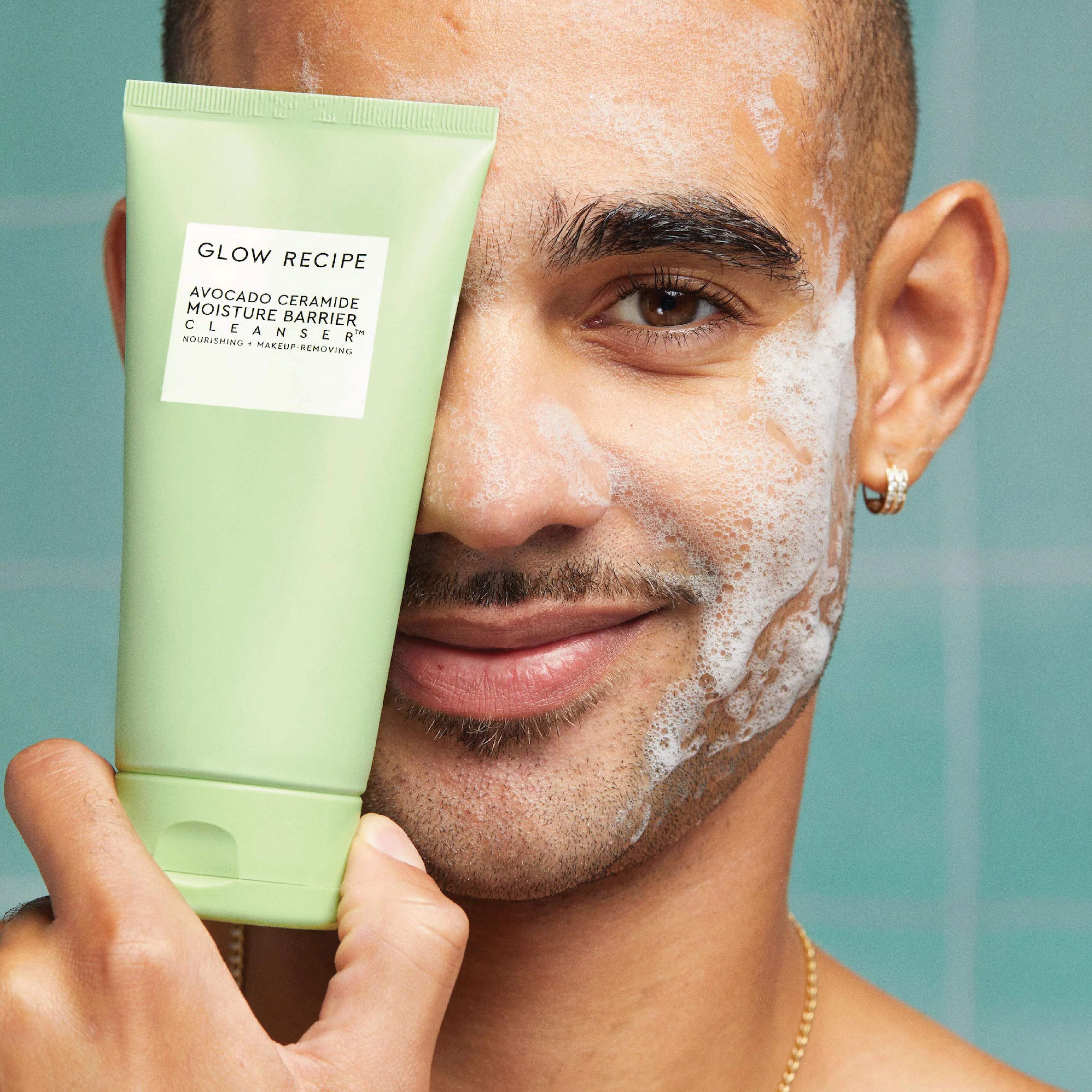 104-avocado-ceramide-moisture-barrier-cleanser-4.webp Avocado Ceramide Moisture Barrier Cleanser