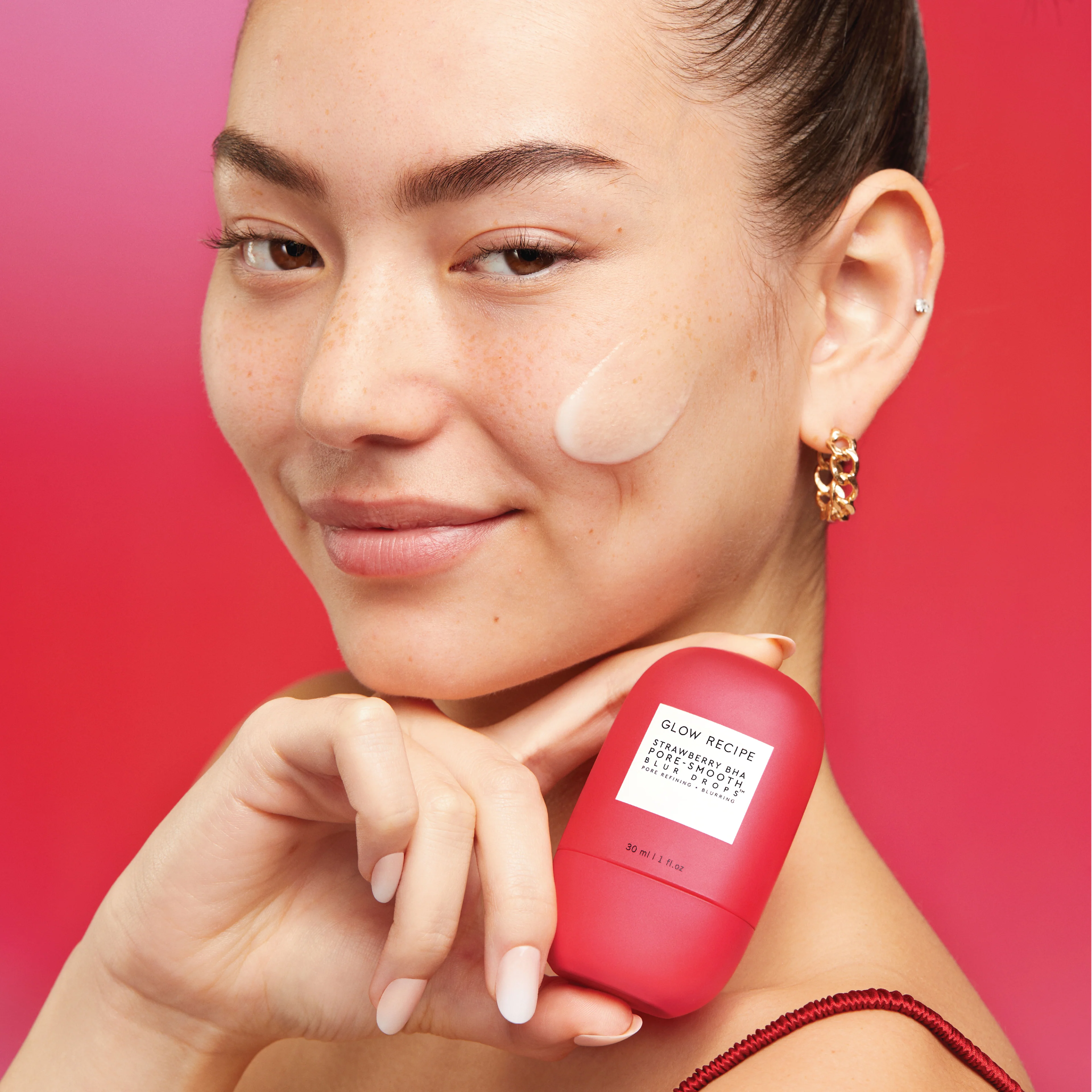 31-strawberry-bha-pore-smooth-blur-drops-4.webp Strawberry BHA Pore-Smooth Blur Drops