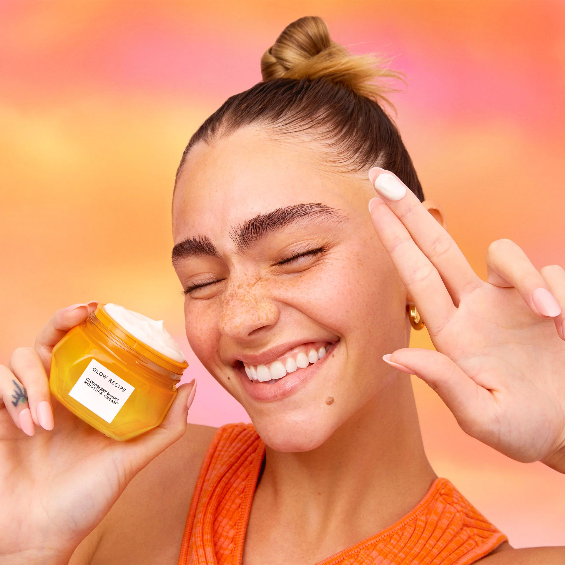 34-cloudberry-bright-refillable-moisture-cream-6.webp Cloudberry Bright Refillable Moisture Cream