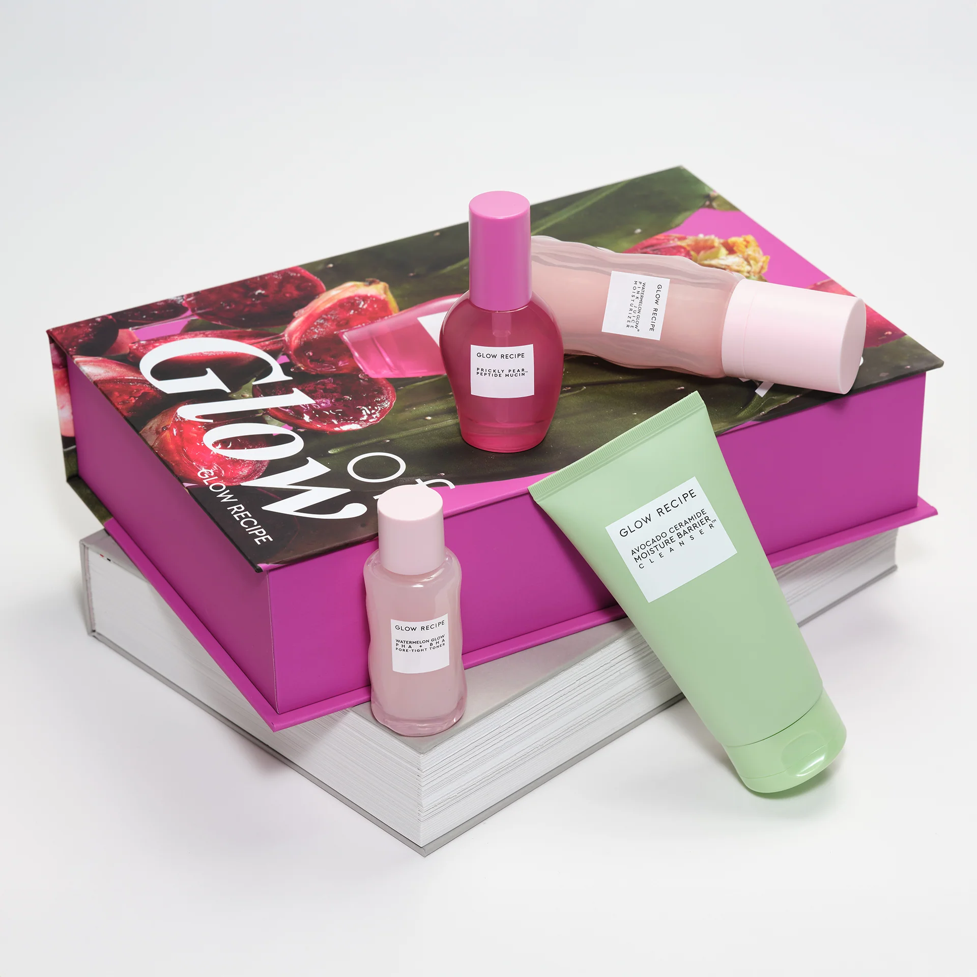 43-the-book-of-glow-6.webp The Book Of Glow